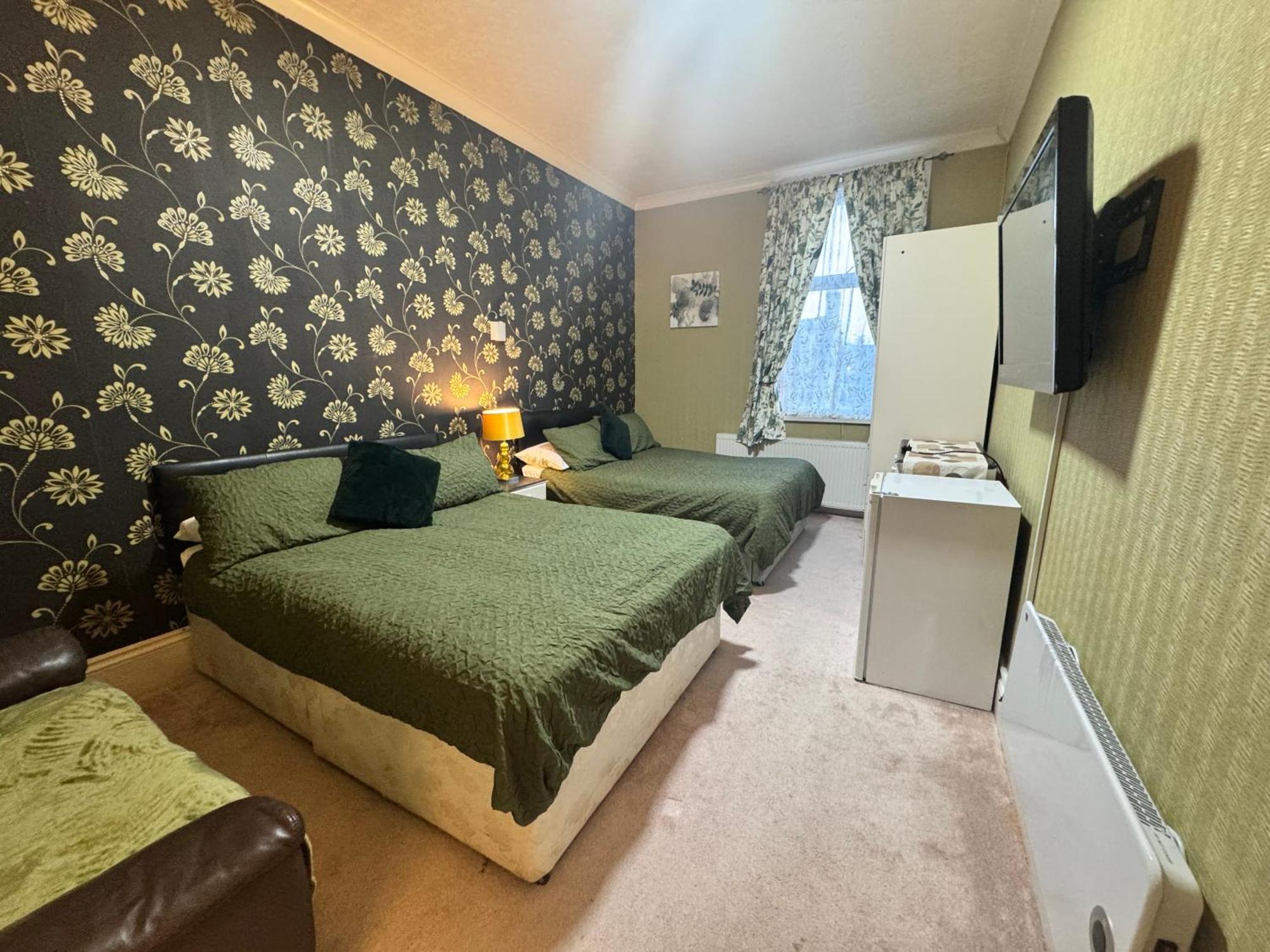 The Holmlea Hotel Blackpool Buitenkant foto
